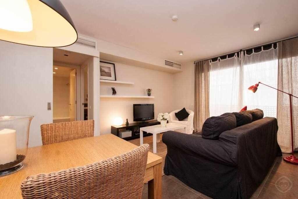 Port VII Apt Centrico Acogedor W Balcon 23 Барселона Екстериор снимка